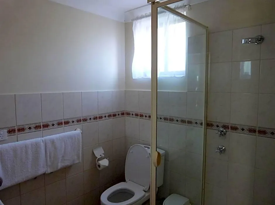 Fullarton Motor Lodge-1